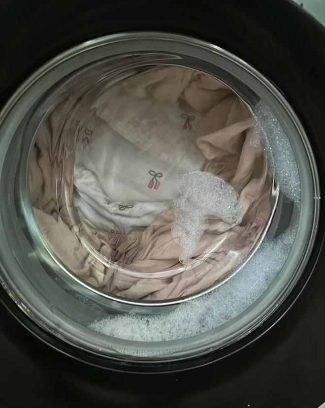 波轮洗衣机揭示四大明显缺陷！使用一年滚筒洗衣机后选择回归