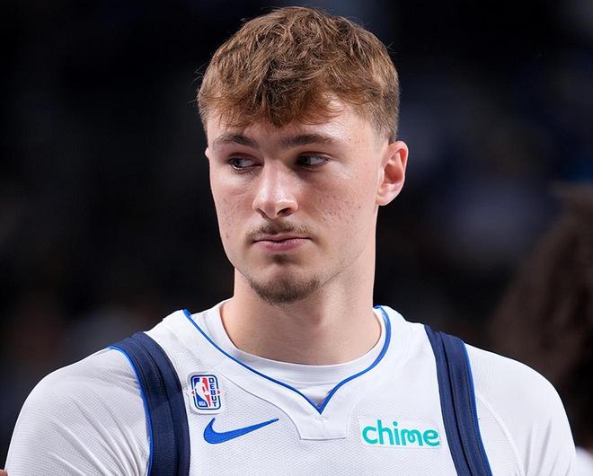 神迹！弗拉格别大意他要抢最佳新秀33分10板10助4帽！复制乔丹(图2)