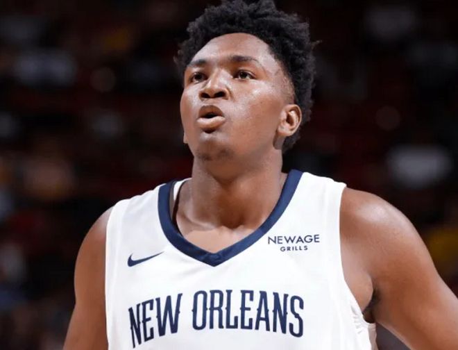 神迹！弗拉格别大意他要抢最佳新秀33分10板10助4帽！复制乔丹(图4)